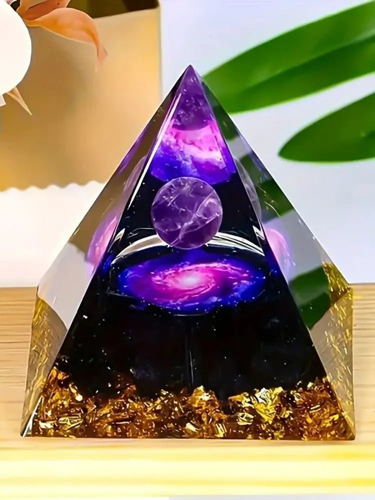 Pyramide d'Energie en Cristal d'Améthyste